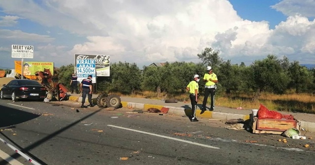 Otomobil patpata çarptı, insanlar yola savruldu