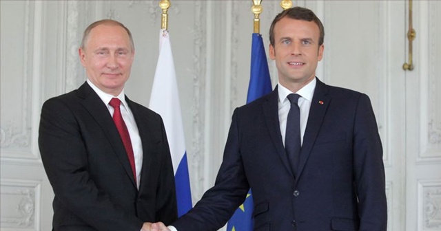 Putin, Fransa Cumhurbaşkanı Macron ile görüştü