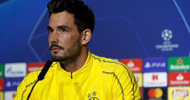 Roman Bürki 2023&#039;e kadar Borussia Dortmund&#039;da