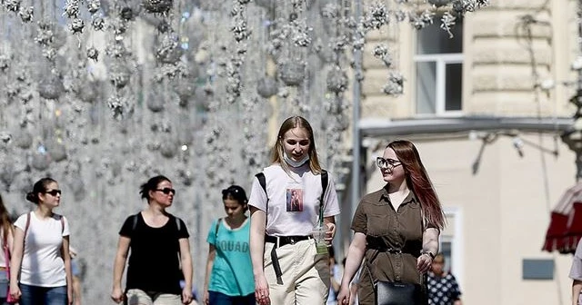Rusya'da Kovid-19 vaka sayısı 584 bini geçti