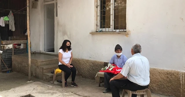 Şehit babalarına anlamlı telefon