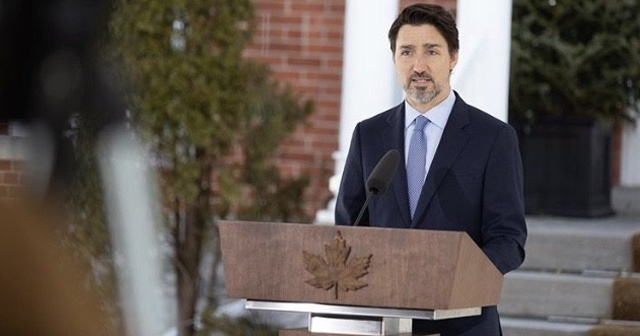 Trudeau&#039;dan ırkçılık itirafı