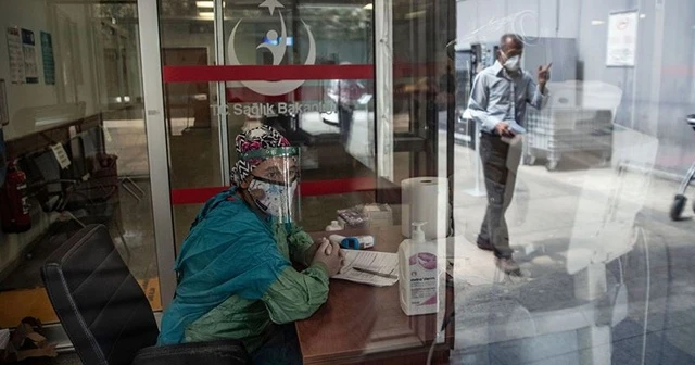 Türkiye’de koronavirüs nedeniyle son 24 saatte 18 kişi hayatını kaybetti