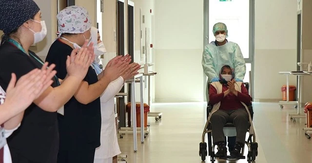 Türkiye'de Kovid-19 tedavisi tamamlananların sayısı 137 bin 969 oldu