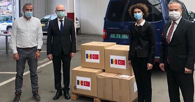 Türkiye'den Kovid-19 sürecinde Andorra'ya tıbbi malzeme yardımı