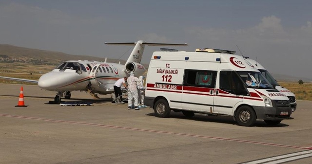 Ukrayna&#039;da yaralanan genç ambulans uçakla Türkiye&#039;ye getirildi
