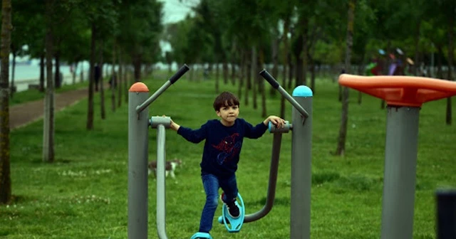 18 yaş altı çocuk ve gençlerin yolculuklarda veli bulunması şartı kaldırıldı