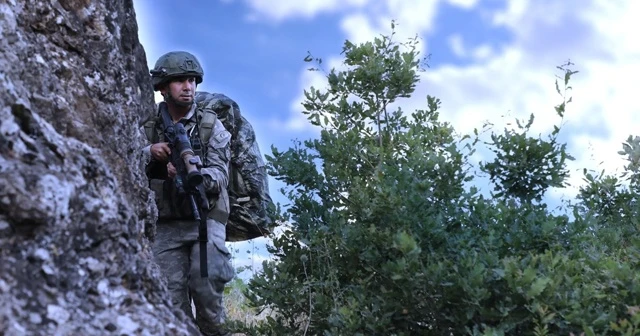 4 PKK'lı terörist Silopi'de teslim oldu