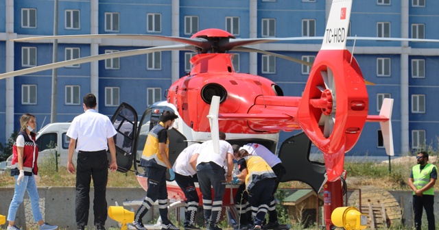 Ambulans helikopterler, ameliyat olacak çocuk için seferber oldu