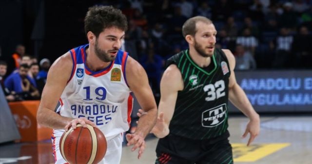 Anadolu Efes, Buğrahan Tuncer'in sözleşmesini uzattı