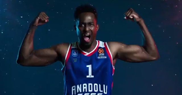 Anadolu Efes, Rodrigue Beaubois&#039;in sözleşmesini uzattı