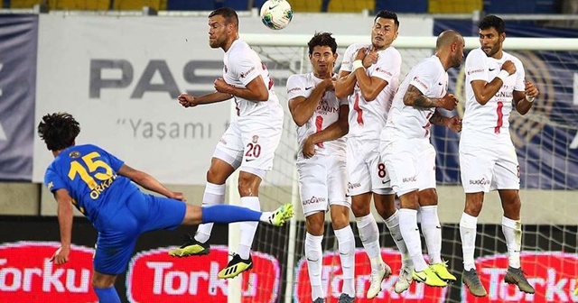 Antalyaspor dış saha maçlarını rekorla tamamladı