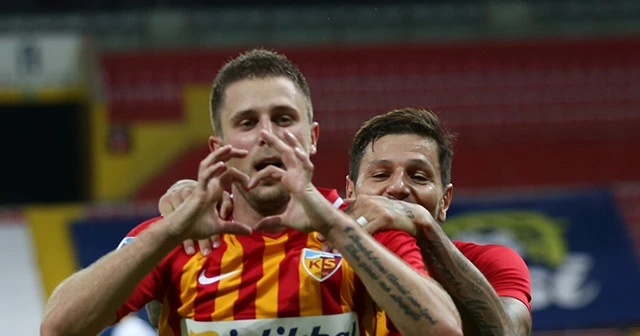 Artem Kravets ligde 6. golünü attı