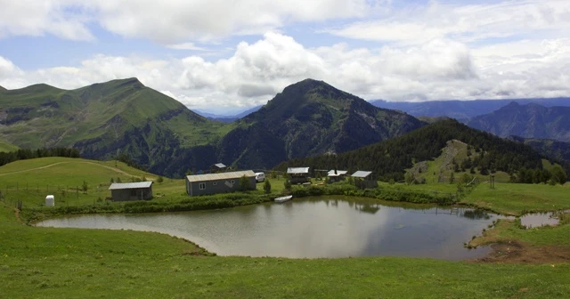 Artvin’de 2 bin 550 metre yükseklikteki saklı cenneti Petnos Gölü keşfedilmeyi bekliyor