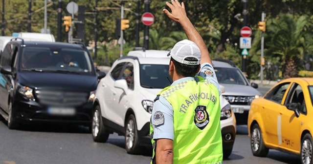 Ayasofya Camii&#039;nin açılışı için bazı yollar trafiğe kapatıldı