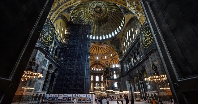 Ayasofya’da hazırlıklar başladı