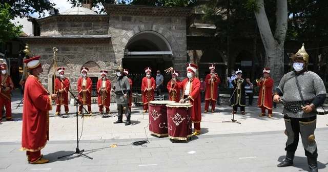 Ayasofya’nın ibadete açılması mehteranla kutlandı