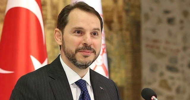 Bakan Albayrak'tan 'düşük kamu borç stoku' paylaşımı