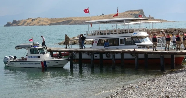 Batan tekneyi kurtarma çalışmalarına ara verildi