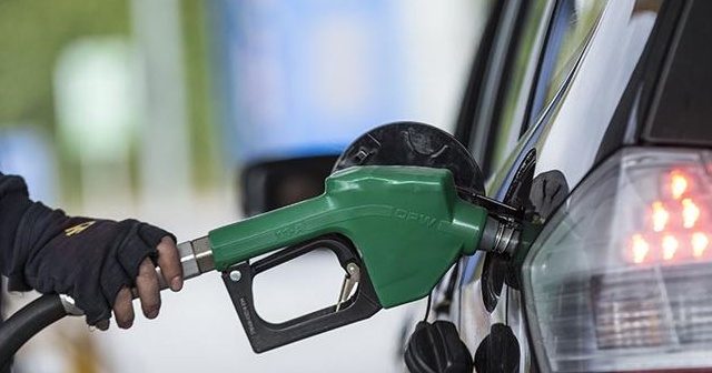 Benzine 10 kuruş zam geldi