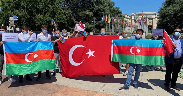 BM ofisinin önünde Ermenistan&#039;ın saldırıları protesto edildi