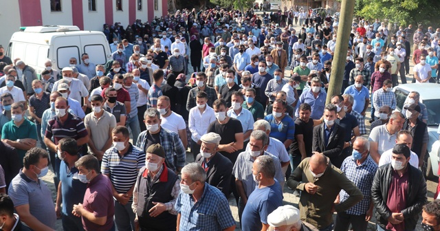 Bolu’da yangında ölen 2 kardeş son yolculuklarına uğurlandı