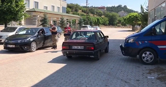 Bu köy kendi karantinasını kendi oluşturdu