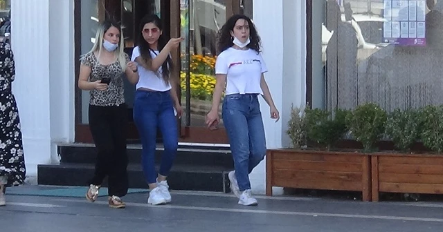 Diyarbakır'da maske ve sosyal mesafe kuralına uyulmuyor