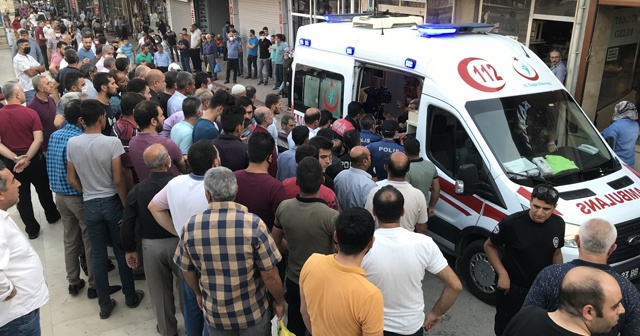 Elazığ’da bıçaklı kavga: 3 yaralı