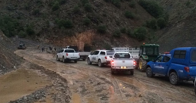 Erzincan’da sağanak sel ve heyelana neden oldu