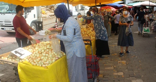 Esnaf dertli, müşteri memnun