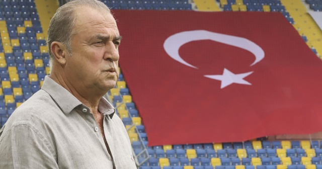 Fatih Terim: &#039;Benim takımlarım kaybedebilir ama vazgeçmez, vazgeçtiğini görüyorum&#039;