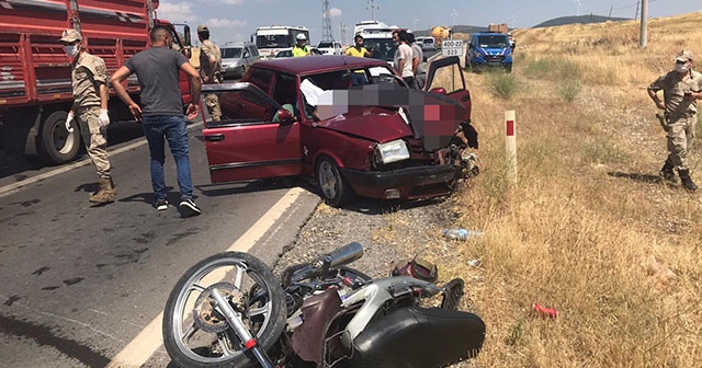 Gaziantep&#039;te otomobil ile motosiklet çarpıştı