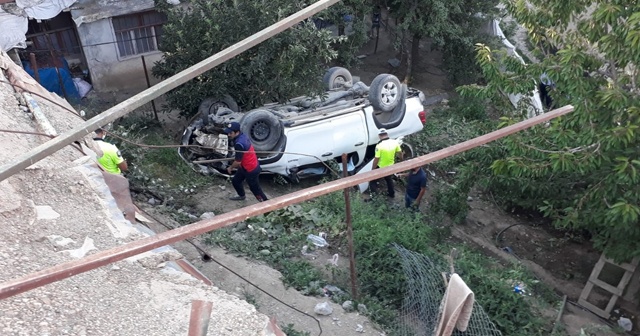 Hakkari&#039;de trafik kazası: 4 yaralı