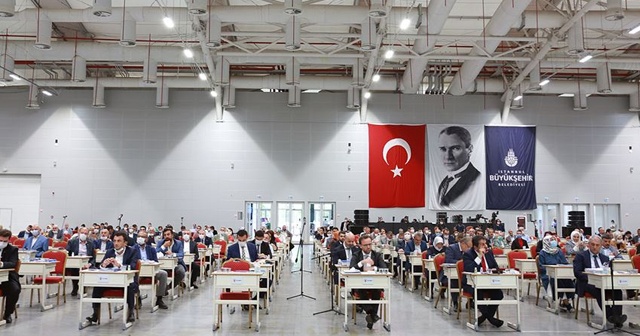 İBB Meclisi&#039;nde 15 Temmuz Şehitler Anıtı teklifi