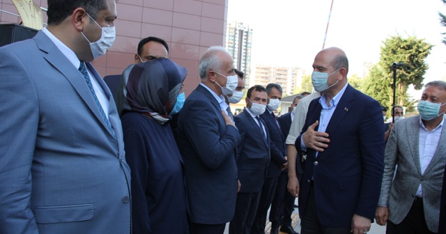 İçişleri Bakanı Soylu, güvenlik toplantısı için Mersin’e geldi