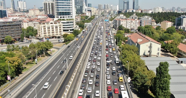 İstanbul trafiğinde bayram yoğunluğu