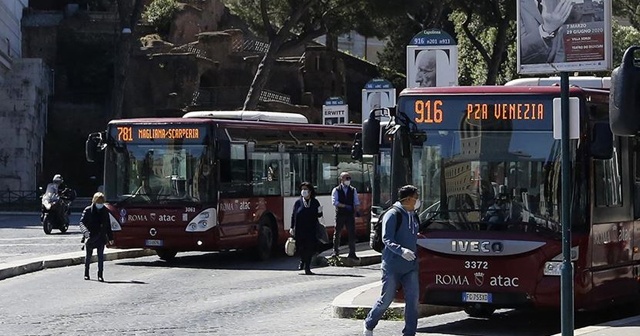 İtalya&#039;da Kovid-19&#039;dan ölenlerin sayısı 35 bin 42&#039;ye yükseldi