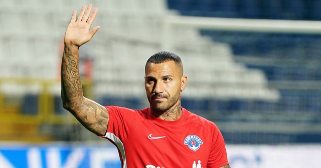 Kasımpaşa&#039;da Quaresma ile yollar ayrıldı