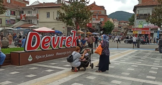 Kaymakam, &#039;En fazla pozitif vaka olan ilçeyiz&#039; diyerek vatandaşları uyardı