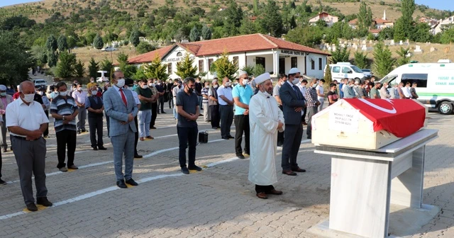 Kazada hayatını kaybeden asker toprağa verildi