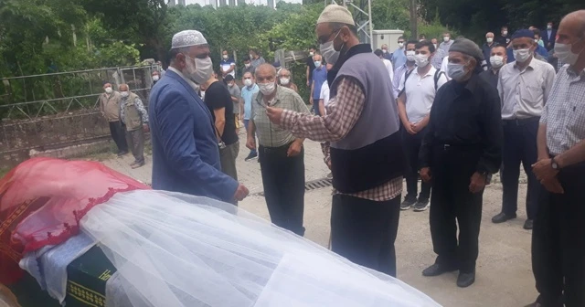 Kazada ölen üniversiteli Şevval son yolculuğuna uğurlandı
