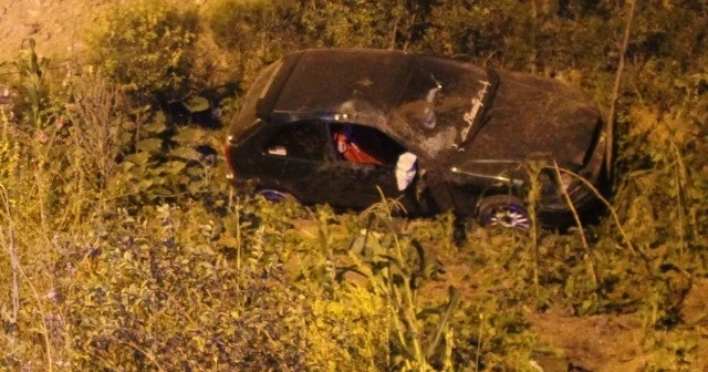 Kediye çarpmamak için kaza yaptı: 2 yaralı