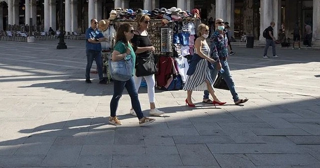 Kovid-19'dan iyileşenlerin sayısı 9,5 milyonu geçti