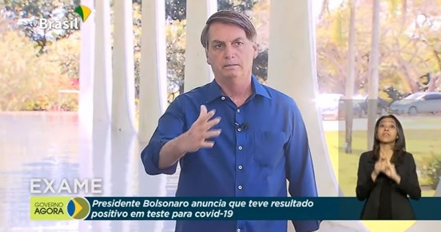 Maskesini çıkaran Bolsonaro'ya gazeteciler dava açacak