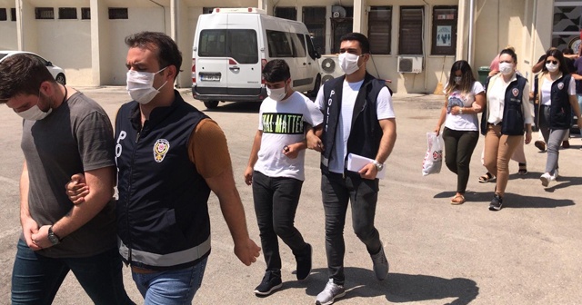 Mersin&#039;deki sahte bahis operasyonunda 8 kişi tutuklandı