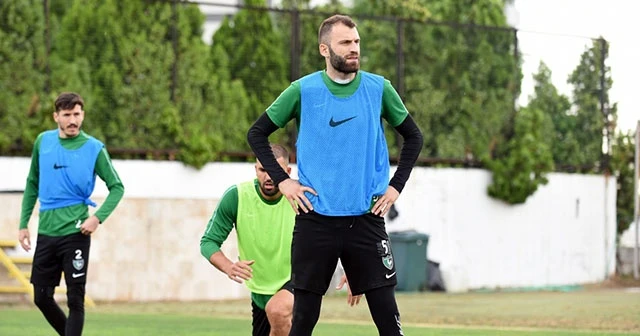 Mustafa Yumlu futbol kariyerini Denizlispor’da noktalamak istiyor