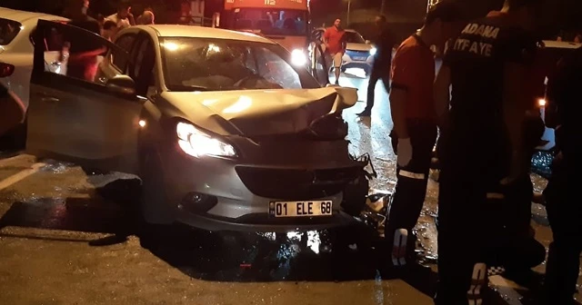 Önce 3 yayaya sonra 2 araca çarpıp durabildi
