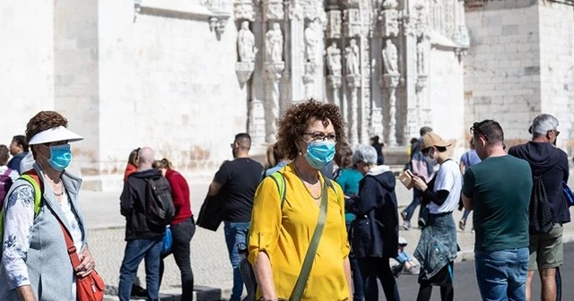 Portekiz'de Kovid-19 virüsünü etkisizleştiren ilk maske geliştirildi