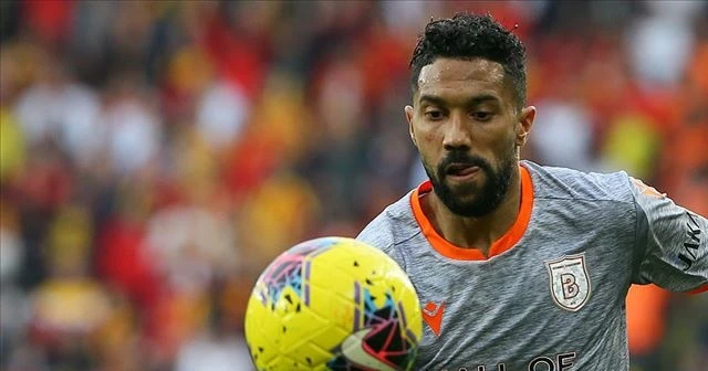 Profesyonelliğin adı Gael Clichy